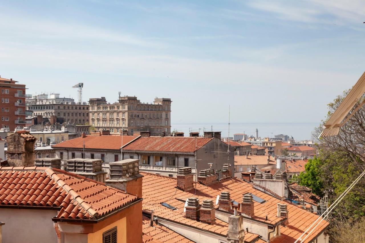Casacuadra San Giusto Apartment Trieste Luaran gambar